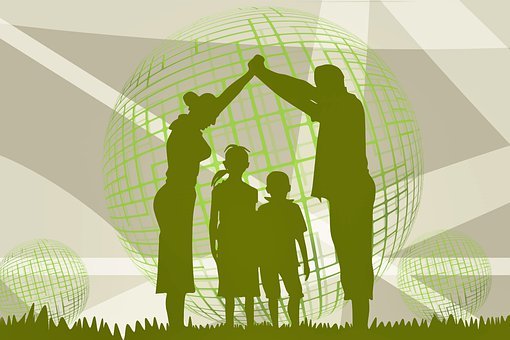 我们应该更加爱护有历史意义的建筑。