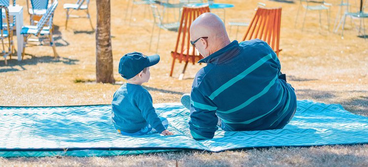 学生在学校的压力就很大了,回到家里家长再...
