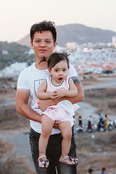 “孩子平时成绩在班上属中等偏上，想...
