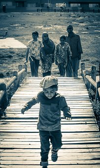 其一,直抒感慨。这是点睛的主要表达方式,...