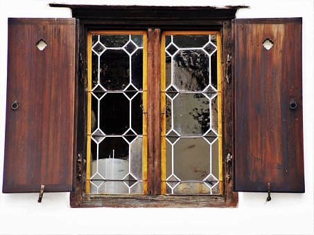 持续学习和改进:教师应不断学习和改进教学...