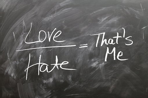 学生在新加坡,每月通讯费用30元新币左右,...