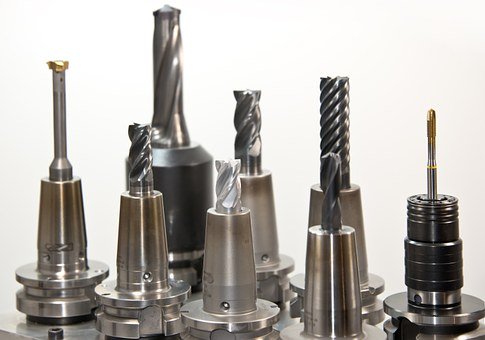 合理利用行程问题中的比例关系。