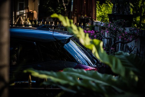 与传统实验教师做实验,教师提问题,学生来...