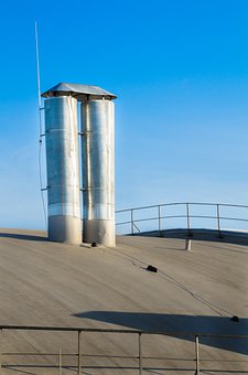 继续深入基地校,跟踪调研,共同研究适合本...