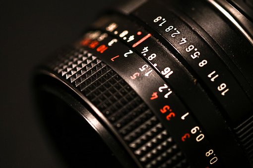 十题中,前七空需要写出七个单词,实际上,这...