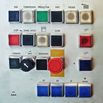 我经常看到有的孩子在周记中反映,双休日在...