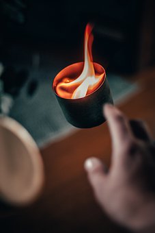 ”但有一个学生举手表示不同意,认为“知道...