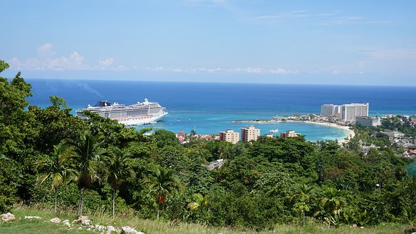 大学生就业冰火两重天 毕业生考研换专业