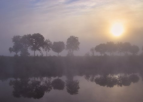 初中小孩叛逆期要怎么和他沟通