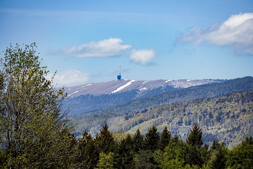 双语阅读:悬崖边的疯狂 骇人的新潮流