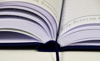 函数与极限:学习分数函数、无理函数、合成...