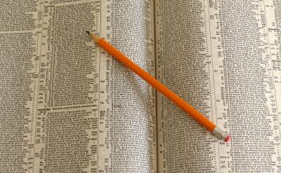 课后延伸:布置与生活相关的作业,强化所学...