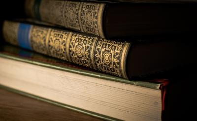 并引导学生读书想作文，作文想读书，将阅读...