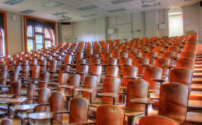 最近电影《男生贾里》即将上映，让原著作者...