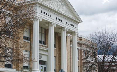 突然想到,有次考试把方差σ记成σ,结果整...