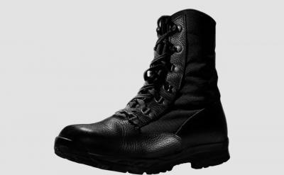 如果两个匀变速直线运动有三个物理量对应相...