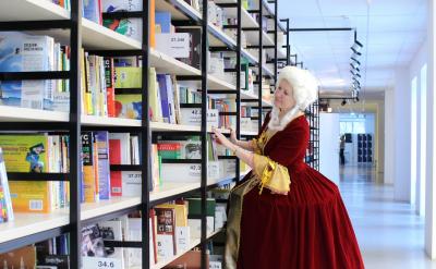 11. 教师教态自然,语调亲切,并不断鼓励学...