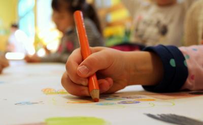 不管做什么，家长的关心要适可而止，既能让...