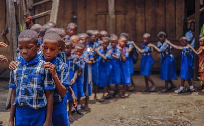 他从不迟到,但他常常在最后一刻赶到。