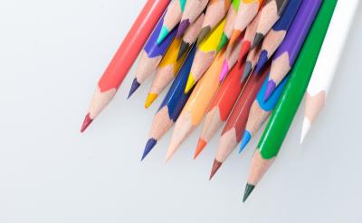 C.科技决定着文化的发展方向 D.创新是民族...