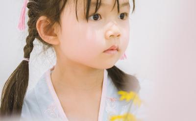 自尊、知耻和虚荣三者之间存在着复杂而微妙...