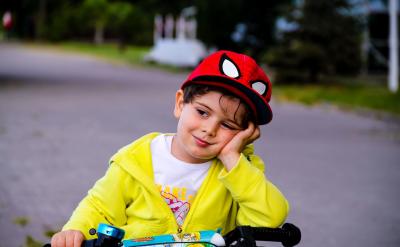 礼物的来之不易,让孩子在收到礼物时感到格...