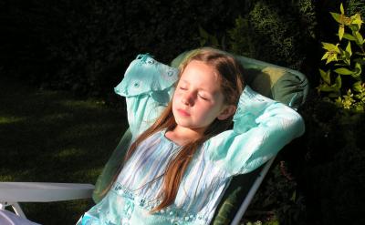 例如,中央戏剧学院、北京电影学院等知名艺...