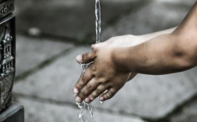 长时间玩魔方会消耗孩子的时间和精力,直接...