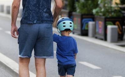 除了学校里的活动,很多家长也很重视孩子的...