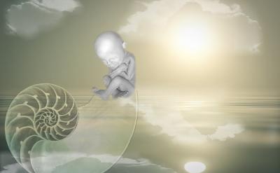 A、做功改变物体的内能：
