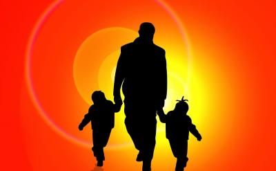 (2)青蛙认为天有多大?它为什么这样认为...