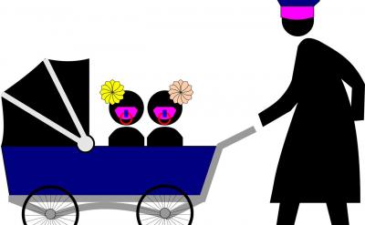 在讨论三角形全等时，我们还需要注意其性质...