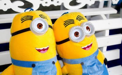 高考是一场重要的考试,考生应充分准备,保...