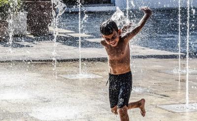 ��������ϲ���ģ���Ȼ�Ǵ�����ġ������...