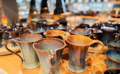 同时以在武汉大学生活、学习、工作,作为演...