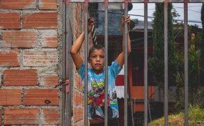 一些中等生和学困生都采用计算探究,在计算...