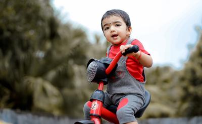 生1:用小棒算时是捆起来的那一捆小棒。