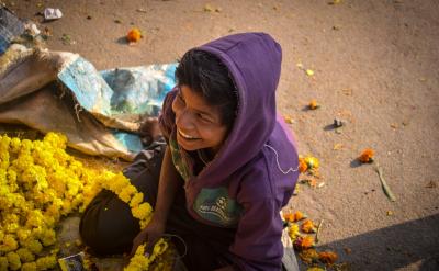 复读的次数也会被记录在档案中,并在政审过...