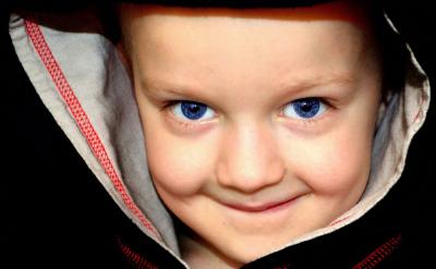 8.��What does she look like?������ʲô��...