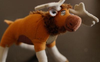 脱颖而出:颖,尖子。锥尖透过布袋显露出来...