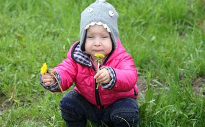 让孩子们通过这个故事来理解进位加法的算理...
