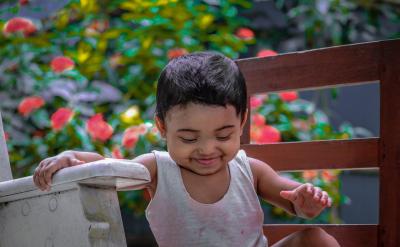 在这里我紧扣“读通”这个环节,先让学生自...