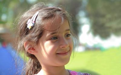 同时,考生也不得将答题卡、试卷、草稿纸等...