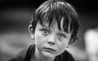 她今天去购物的时候买了很多包番茄酱