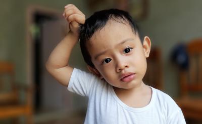 ①男女同学都应自尊、自爱，学会尊重对方。...