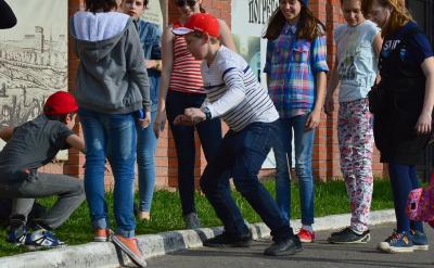 59同违法犯罪行为做斗争,是包括我们青少年...