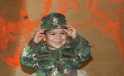 与上一首比较,体会不同的景致及古诗的借景...