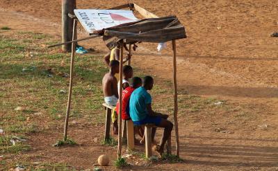 5. 保持一致性:家长在评语中表达的观点和...