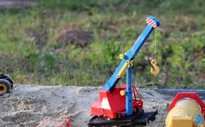 新时代的大学生是社会的主体,为社会谋福,...